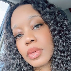 Meet your Posher, Lateefha